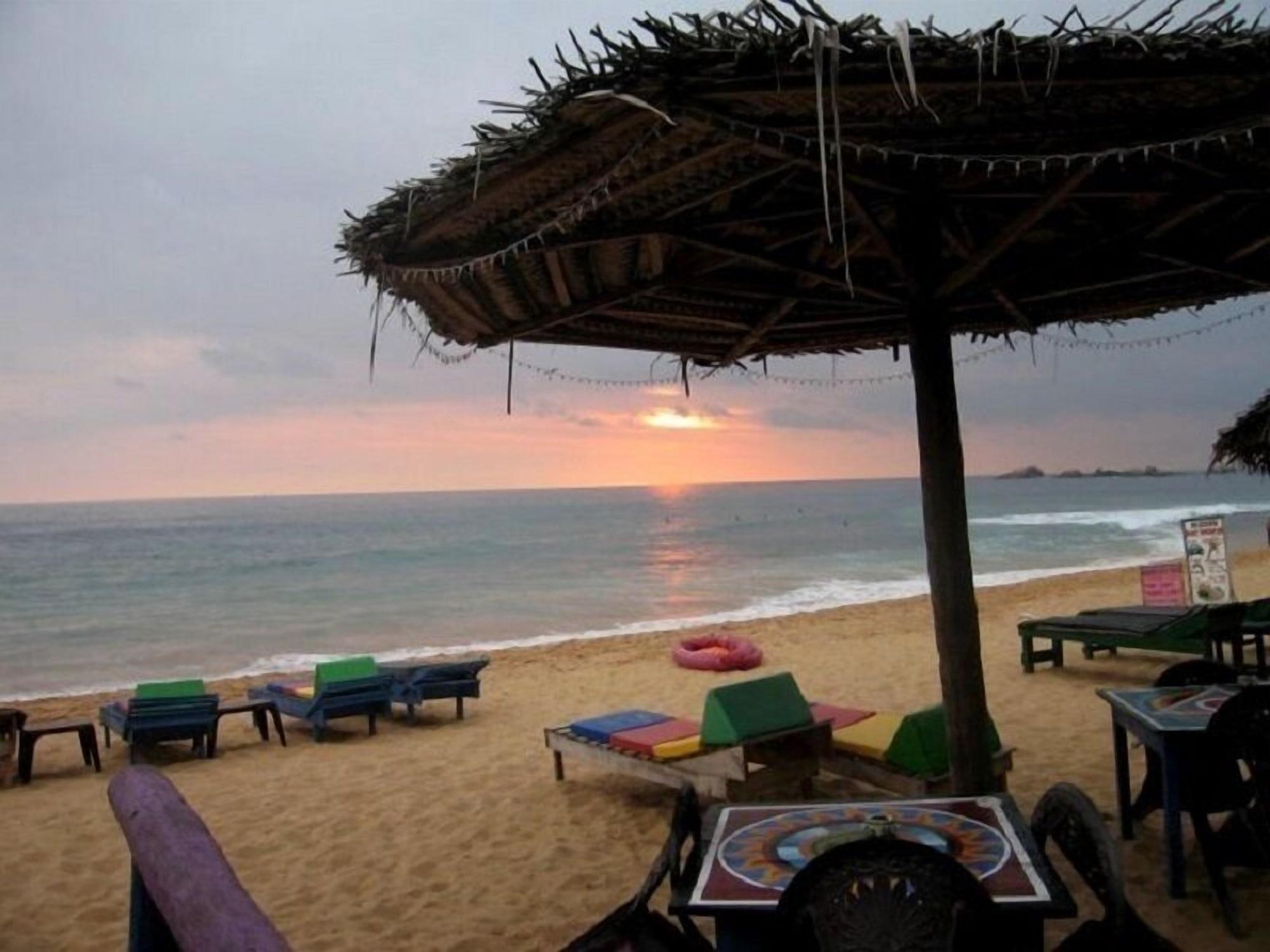 Time N Tide Beach Resort Hikkaduwa Luaran gambar