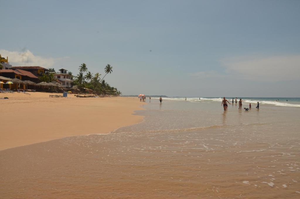 Time N Tide Beach Resort Hikkaduwa Luaran gambar