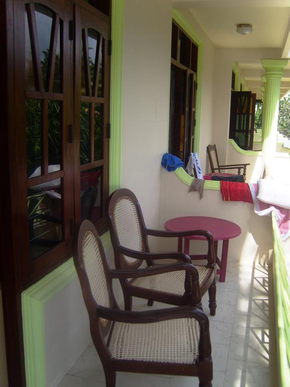 Time N Tide Beach Resort Hikkaduwa Luaran gambar